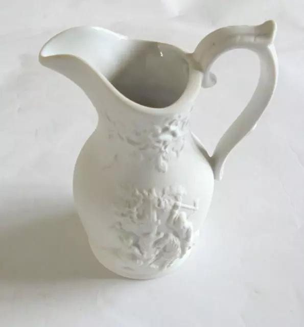 Portmeirion Parian Ware Small Jug Tournament British Heritage Collection 20cm
