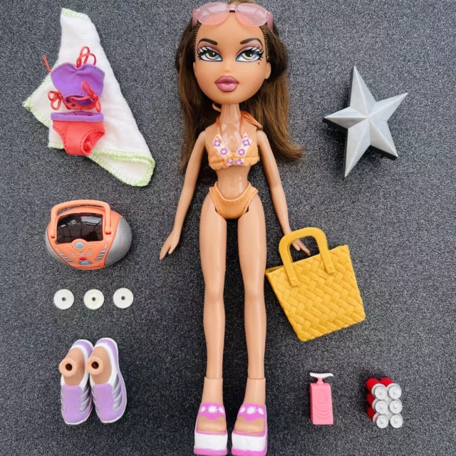 BRATZ BEACH PARTY Yasmin Doll With Spring/Summer Clothes & Accessories  COMPLETE! £44.99 - PicClick UK
