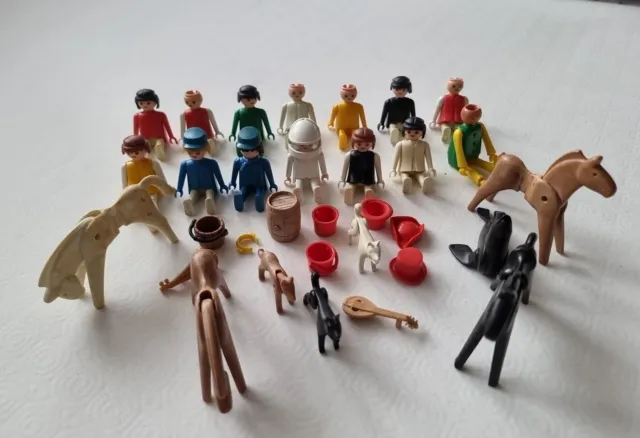 Playmobil.  Lot De 14 Figurines.  Vrac.