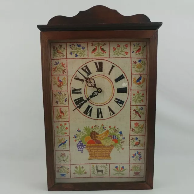 Reloj Crewel Hecho a Mano Manto Pared Floral Pájaros Madera de Ciervo Gabinete De Colección
