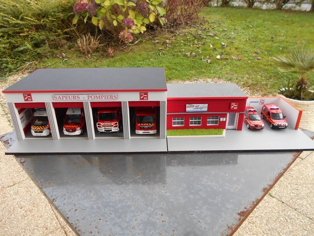 Caserne De Pompier Miniature 1 43