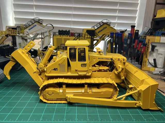 RC BATTLE TANK 1/16 TRANSMITTER 2.4GHｚ Contemporary Manufacture, Construction Equipment, Diecast