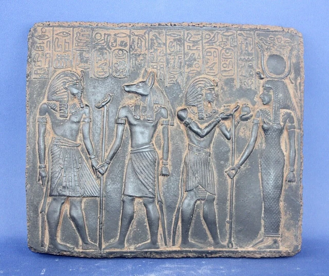 Rey Ramsés II con Anubis e Isis Hathor Único antiguo templo egipcio Stella