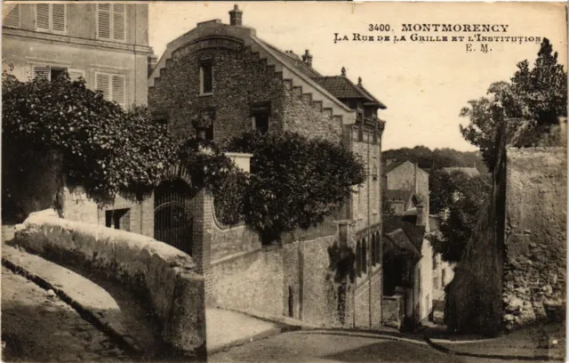 CPA Montmorency- La Rue dela Grille et l'Institution (290765)