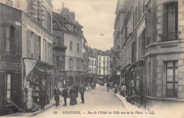 Cpa 95 Pontoise / Rue De L'hotel De Ville Vue De La Place
