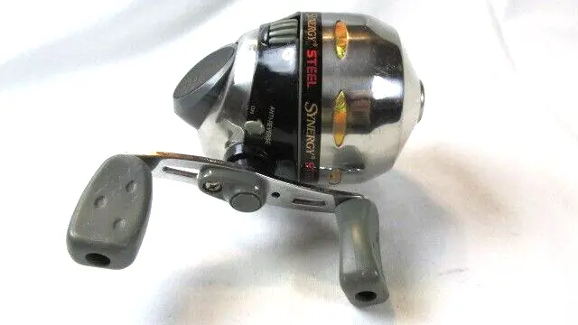 R#41 -SHAKESPEARE SYNERGY Steel Syn 2001 S10 Spincasting Reel