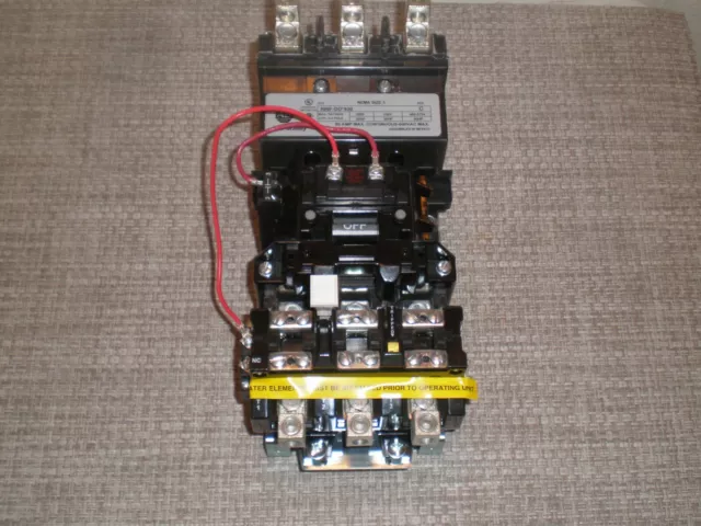 Allen Bradley 500F-DO 930 Contacteur 50 HP @ 460 V Nema Taille 3,120V Bobine AC