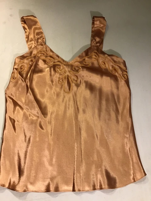Women’s Gold  Top Size Small AMANDA SMITH Top Shirt.  In Excellent Condition