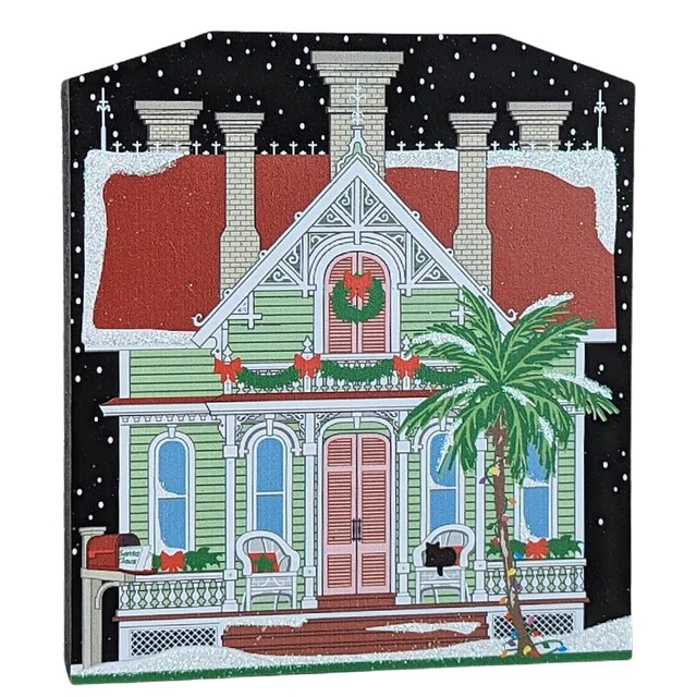 Cat’s Meow Village Christmas North Pole Santa's Summer Cottage #22-921 NEW