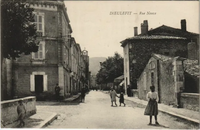 CPA Dieulefit Rue Neuve FRANCE (1092543)