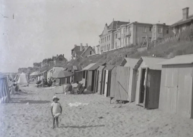 FRANCE Enfant à la plage c1930 Photo NEGATIVE originale Plaque Stereo P74L17n