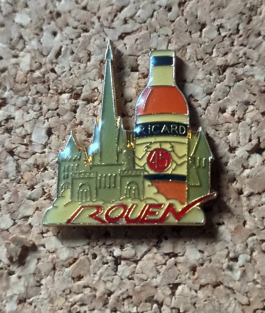 PIN'S BOUTEILLES DE Chartreuse Liqueur jaune et verte/ Alcool Rare