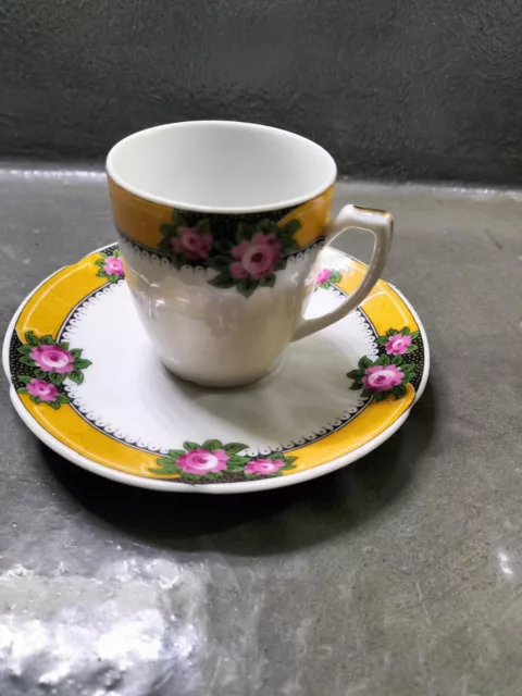 Jolie Tasse et Sous Tasse à Café en Porcelaine Bernardaud et Compagnie Limoges