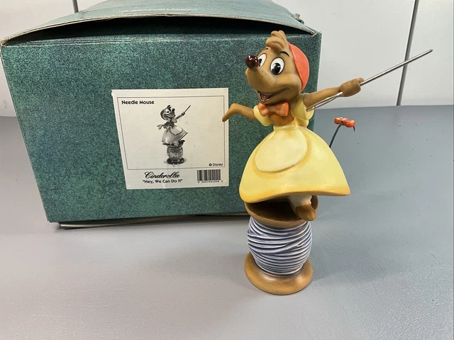 WDCC Disney Cinderella Needle Mouse Suzy Hey We Can Do It