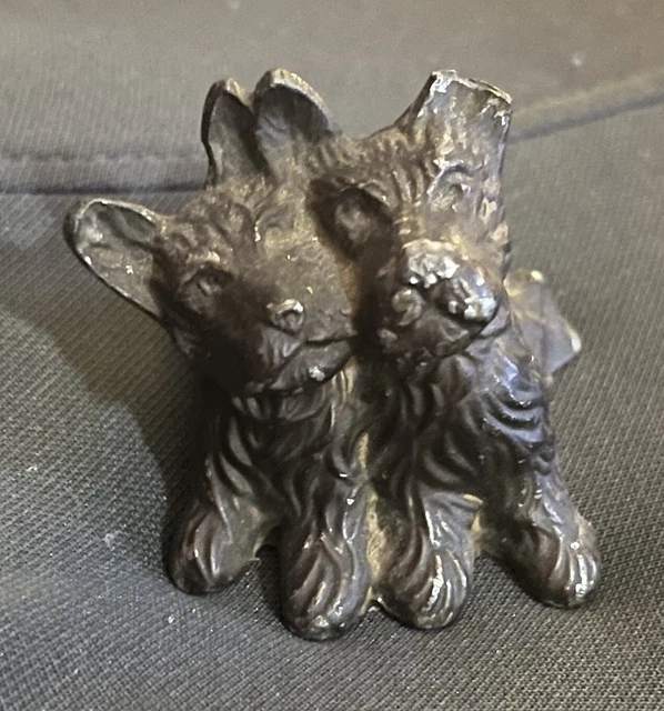 Vintage Cast Metal Pair Of Scottish Terriers Scottie Dog Paperweight Figurine