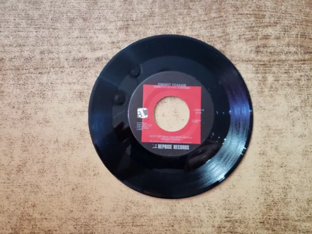 1980S MINT-EXC Dwight Yoakam  It Won't Hurt/ BURY ME 28565 45