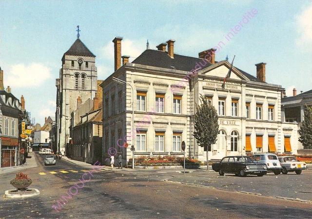 CPM 58200 COSNE SUR LOIRE City Hall Church St Jacques Cars