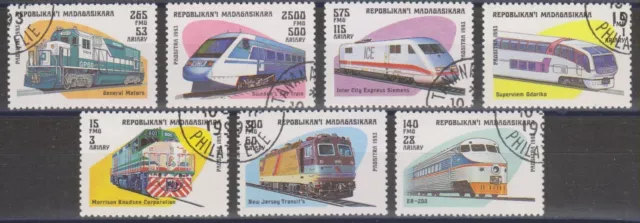 Timbres sur les Trains - Série de timbres de Madagascar - TBE