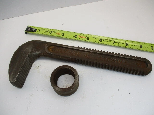 RIDGID Pipe Wrench Replacement Hook Jaw and Nut for a 24" Wrench, 1/2" - 3", GC