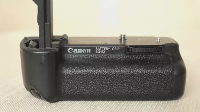 Canon BG-E2 Battery Grip for Canon 20D, 30D, 40D, and 50D, Boxed