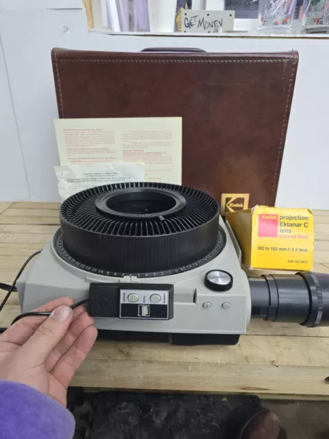 Kodak Ektagraphic AF-2 Slide Projector Manual Remote Case Extender Tested 1 Lens