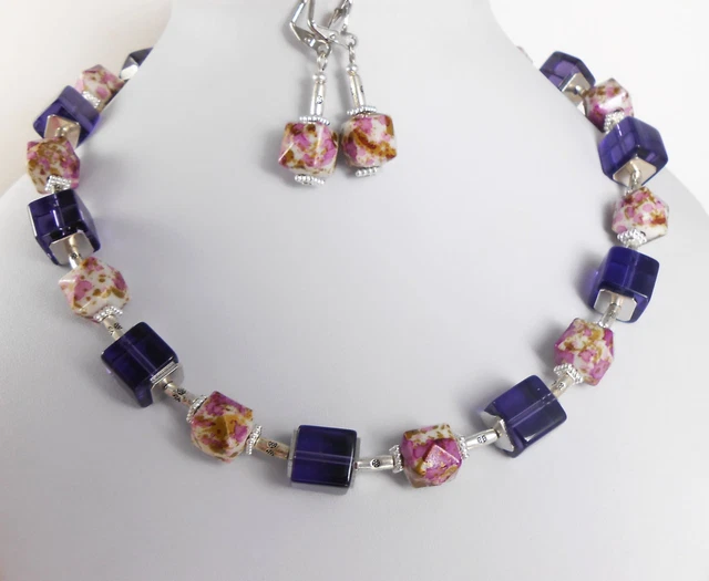 2er SET Würfel Collier + Ohrringe / 12 mm Würfel Perlen Lila + Pink Muster
