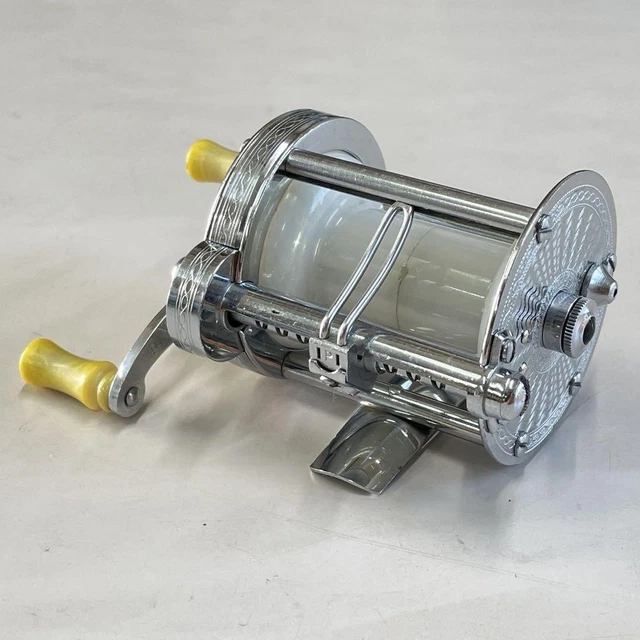 PFLUEGER SUMMIT No.1993L Gold オールドリール！ Pflueger SUMMIT No. # 1993L New With Original Box & Extra's