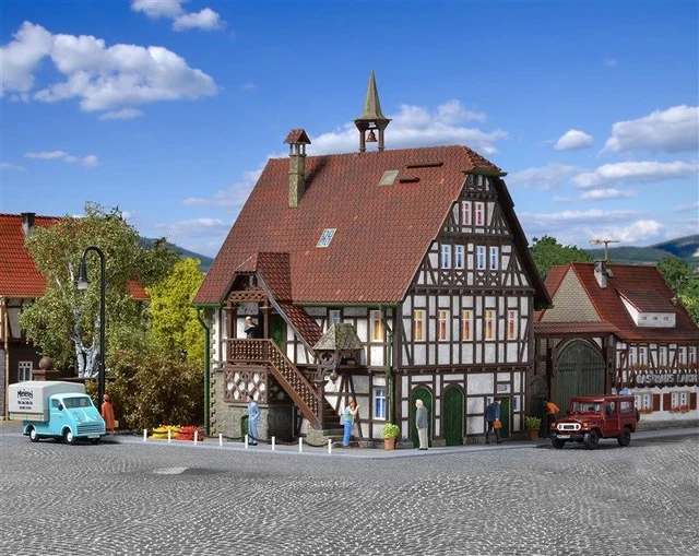 KIBRI 38381 H0 Rathaus Leer H0 in OVP EUR 85,50 - DE KIBRI 38381 H0 Rathaus Leer H0 in OVP EUR 85,50 - DE