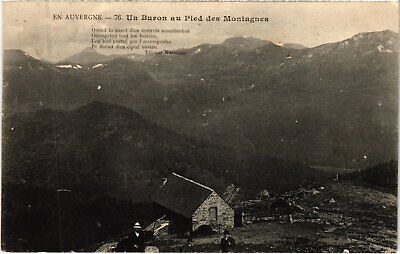 CPA En Auvergne - Un Buron au Pied des Montagnes (1256618)