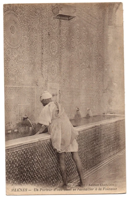 CPA MAROC - MEKNES - Un Porteur d'eau vient se ravitailler à la Fontaine
