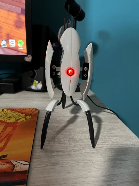 Portal 2 Sentry USB Turret Desk Defender By ThinkGeek Valve Retired Talking