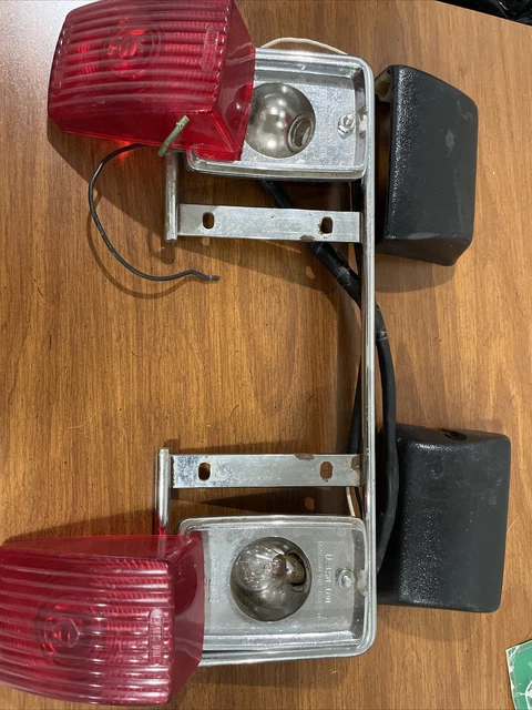 Used Pair of Bates Tail Lights & Lenses Saddlebag & Trunk Vintage bates-100