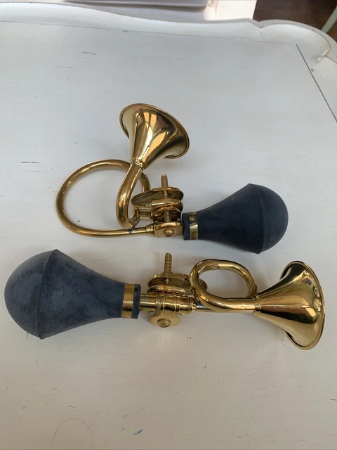 2 - 8 1/2” BKE HORNS -GOLD COLOR  Lot - 2