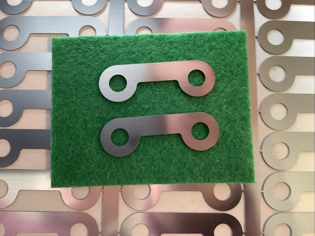 Honda CB500, Four K0,K1,K2, SOHC Keihin Carburettor links (pair) 16139 323 004