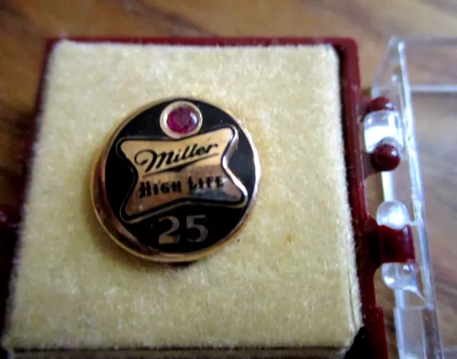 VINTAGE  Miller High Life Beer  25 year service pin GB14K