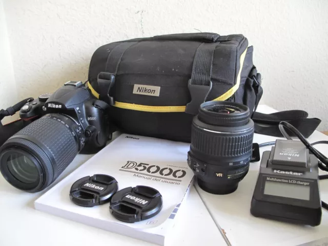 Nikon D5000 w/Nikkor AF-S ED DX 18-55mm & 55-250mm Zoom Lens Digital SLR Camera