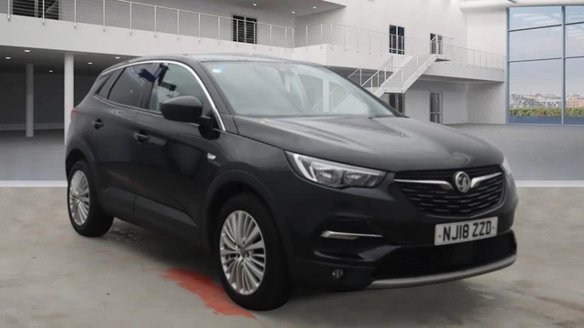 Vauxhall Grandland X 1.2 Turbo Sport Nav // Fiance Available