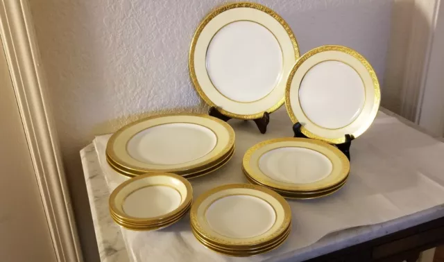 (16 Piece Set)Rosenthal Steiner Studio Heavy Gold Encrusted Hand Decorated Euc