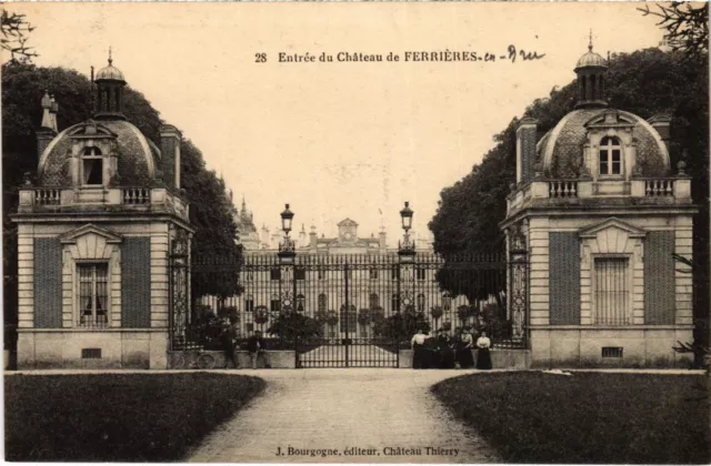 CPA FERRIERES-en-BRIE Entree du Chateau de Ferrieres (1320696)