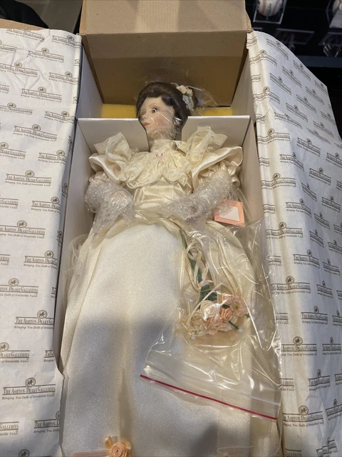 Ashton-Drake Galleries Elizabeth's 1900's Wedding Dress Porcelain Doll 19"