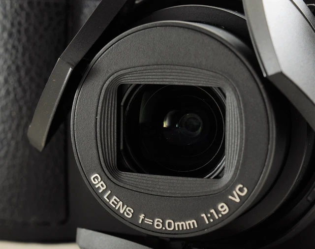 MINT in BOX Ricoh GR DIGITAL IV 10.4MP Digital Camera Black from Japan 2