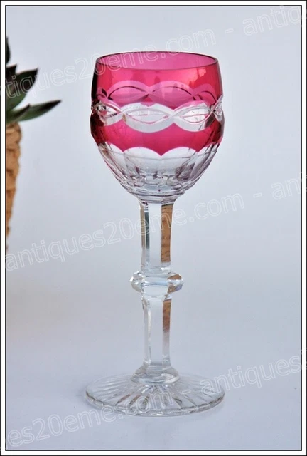 Verre à vin du Rhin cristal de St Louis variante modèle Trianon - Roemer glass