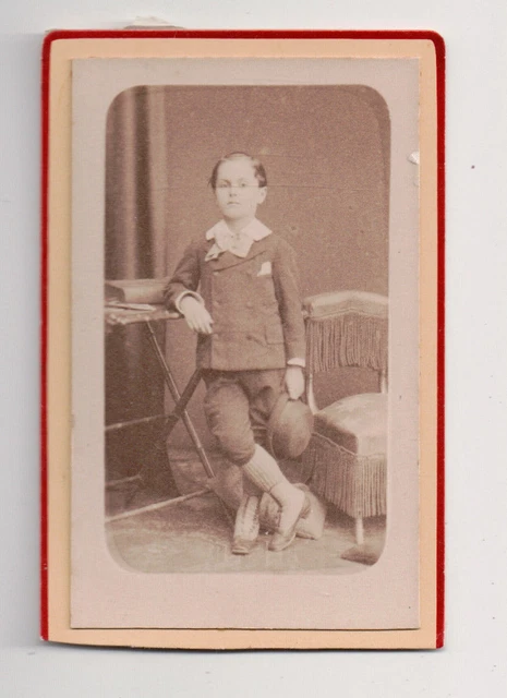 Vintage CDV Junge Französischer Knabe mit Mütze Lombard Foto