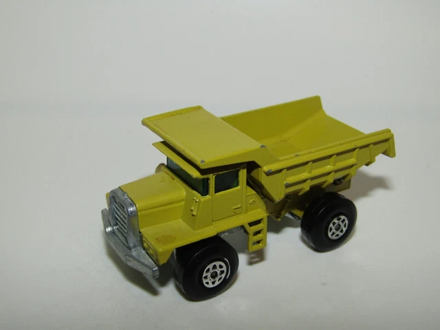 Matchbox series no 28 mack dump truck top