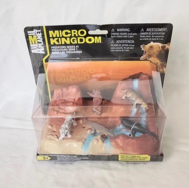NEW. ANIMAL MICRO KINGDOM PREDATORS Series 1 COLLECTIBLE