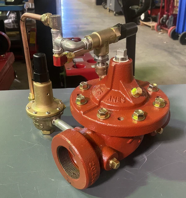 WATTS M115-2 TH Threaded Full Port Pressure Reducing Control Valve, 2" Pipe Size
