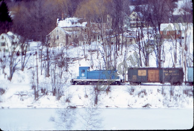 Boston & Maine 1129 (EMD SW1) on local N-1, February 1973 - 4 Kodachrome slides 3