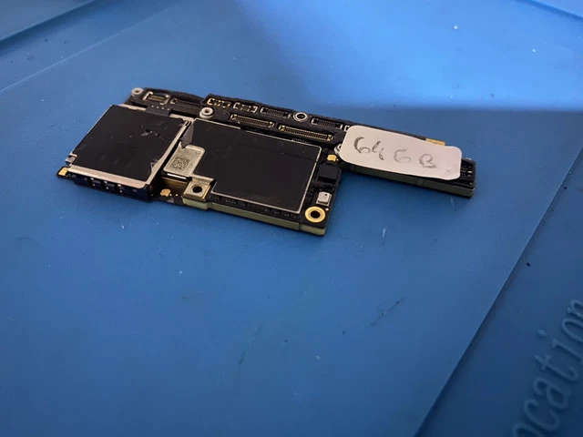 Réparation carte mère Apple iPhone X ne s'allume plus ou problème de PMU Réparation carte mère Apple iPhone X ne s'allume plus ou problème de PMU