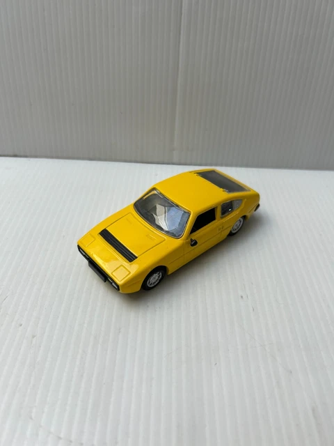 BE783 Ancien Norev #138 1:43 Matra Sports F2 - en plastique