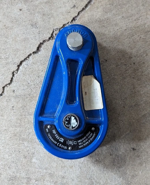 Isc Rp055 Aluminum Rigging Block 33,700 Lb Mbs 20Mm Or 3/4"  - Arborist Forestry